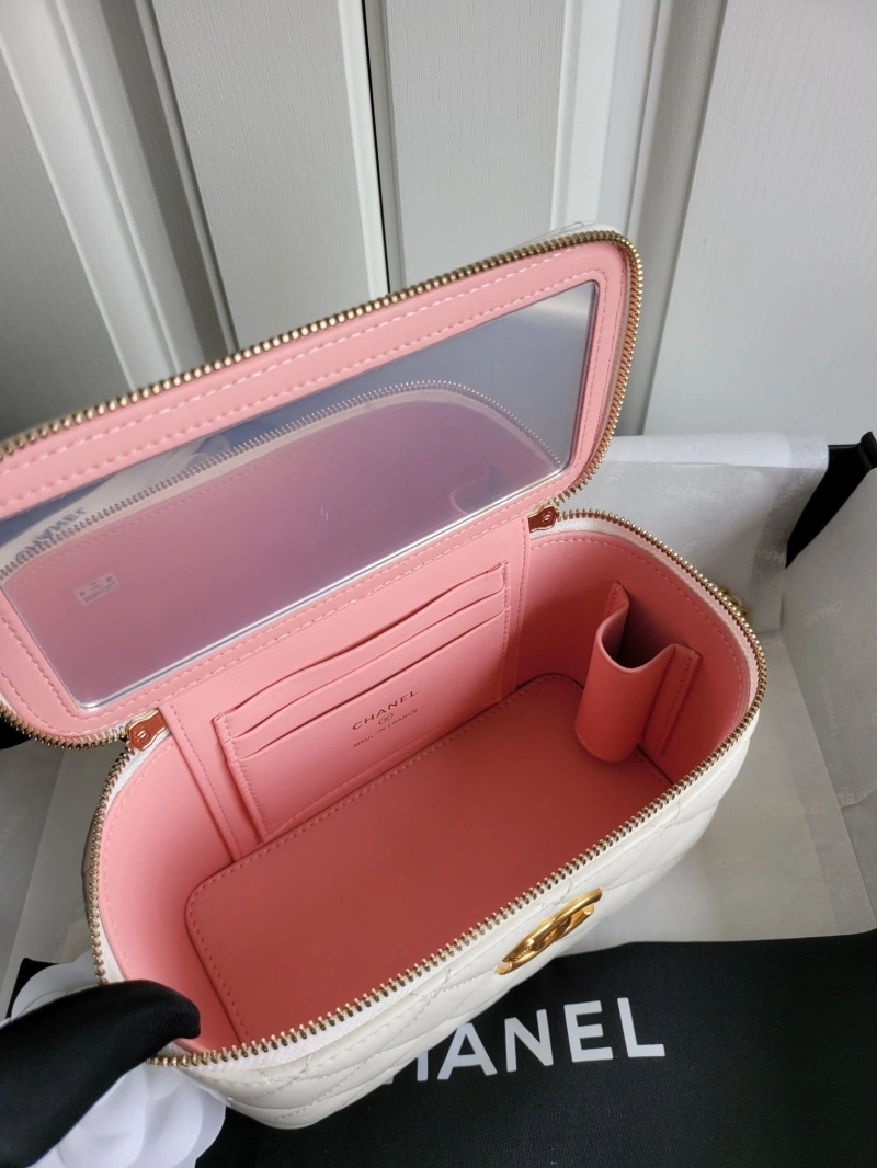 Chanel Cosmetic Bags 4017-0042