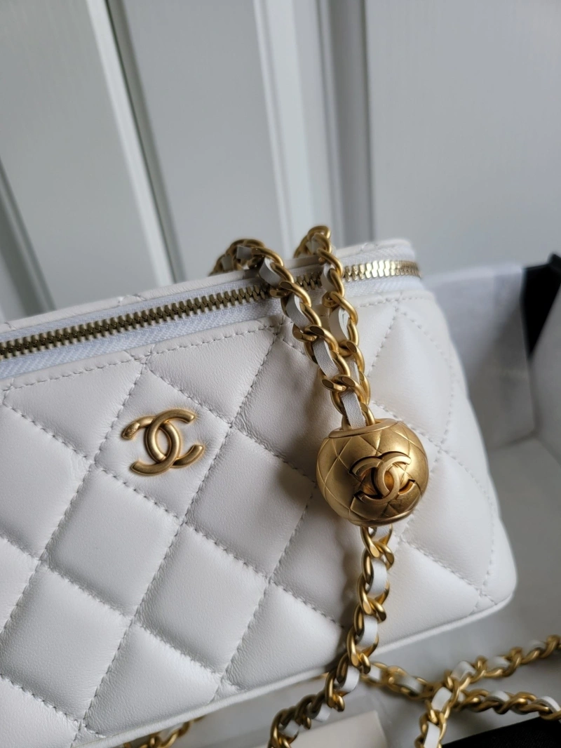 Chanel Cosmetic Bags 4017-0043