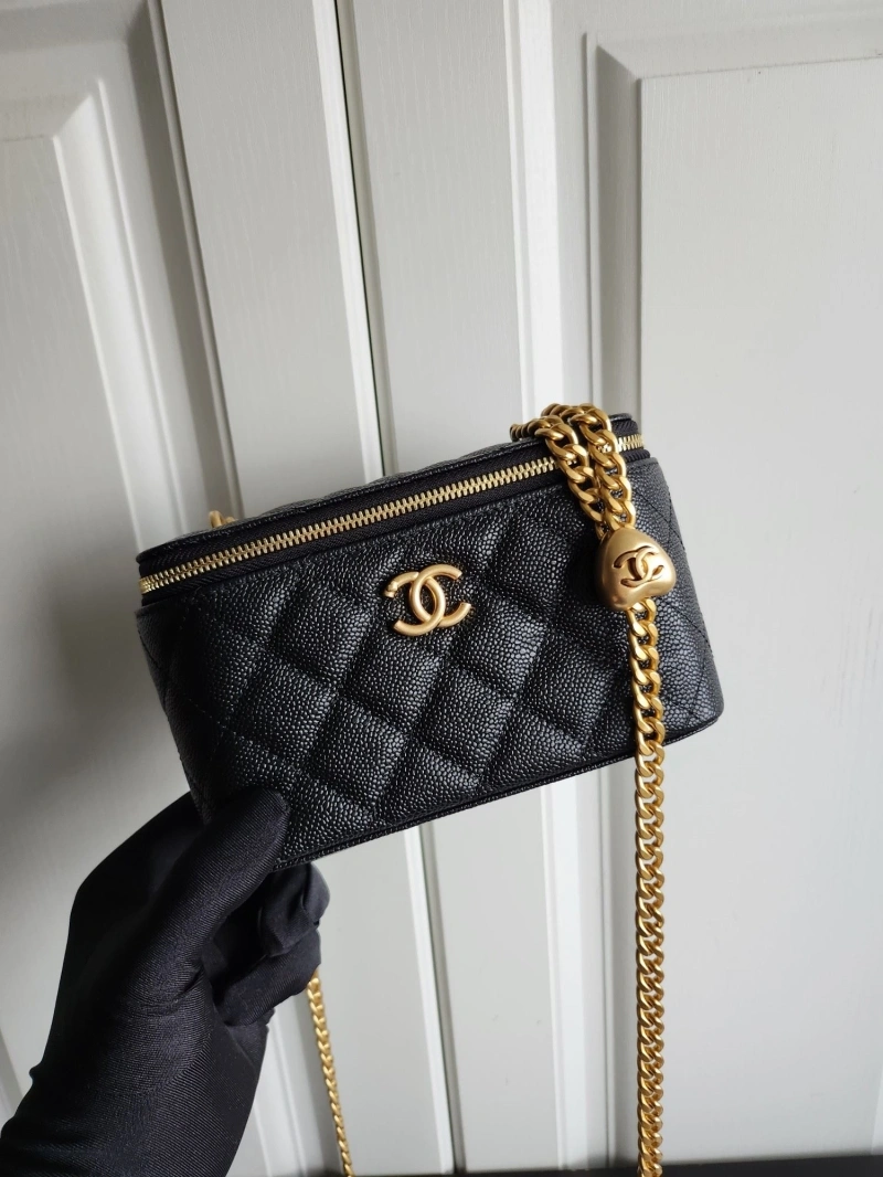 Chanel Cosmetic Bags 4017-0074