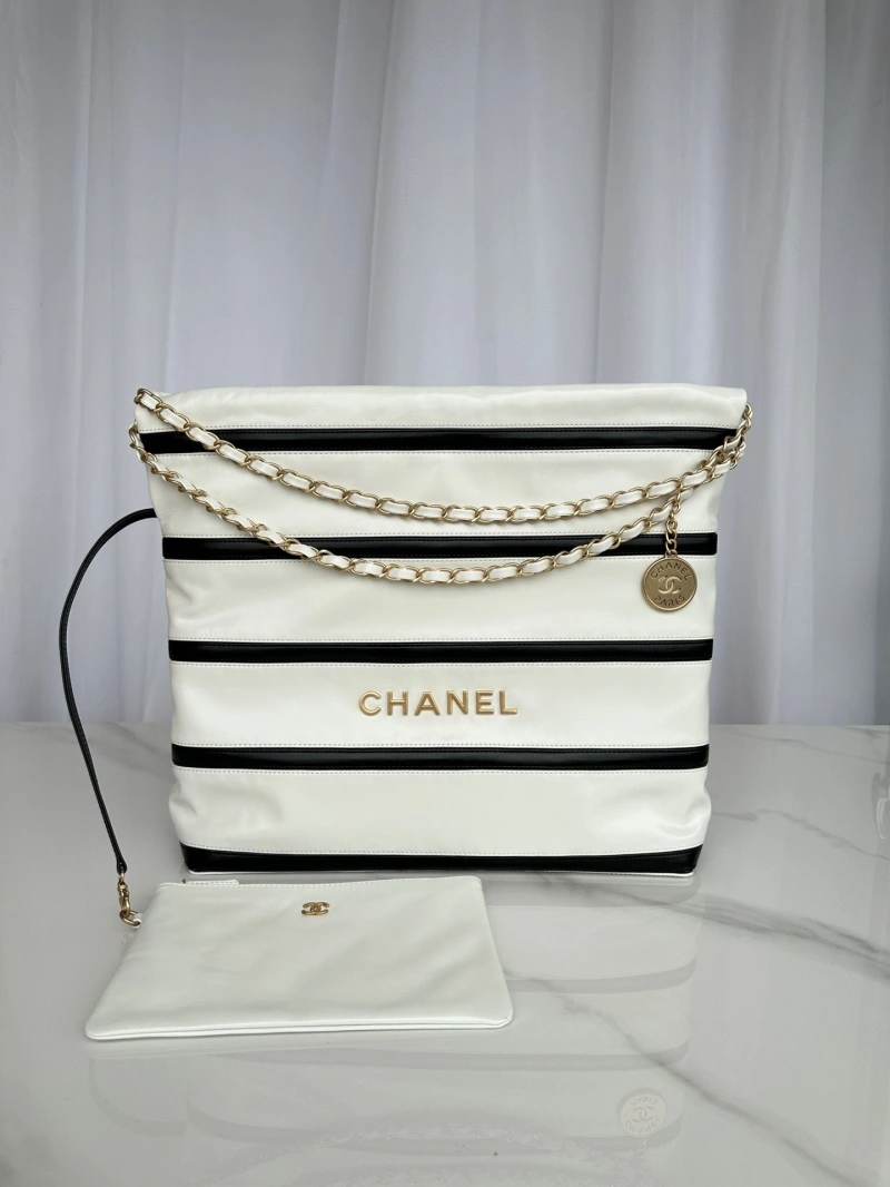 Chanel Shopping Bags 4017-0162