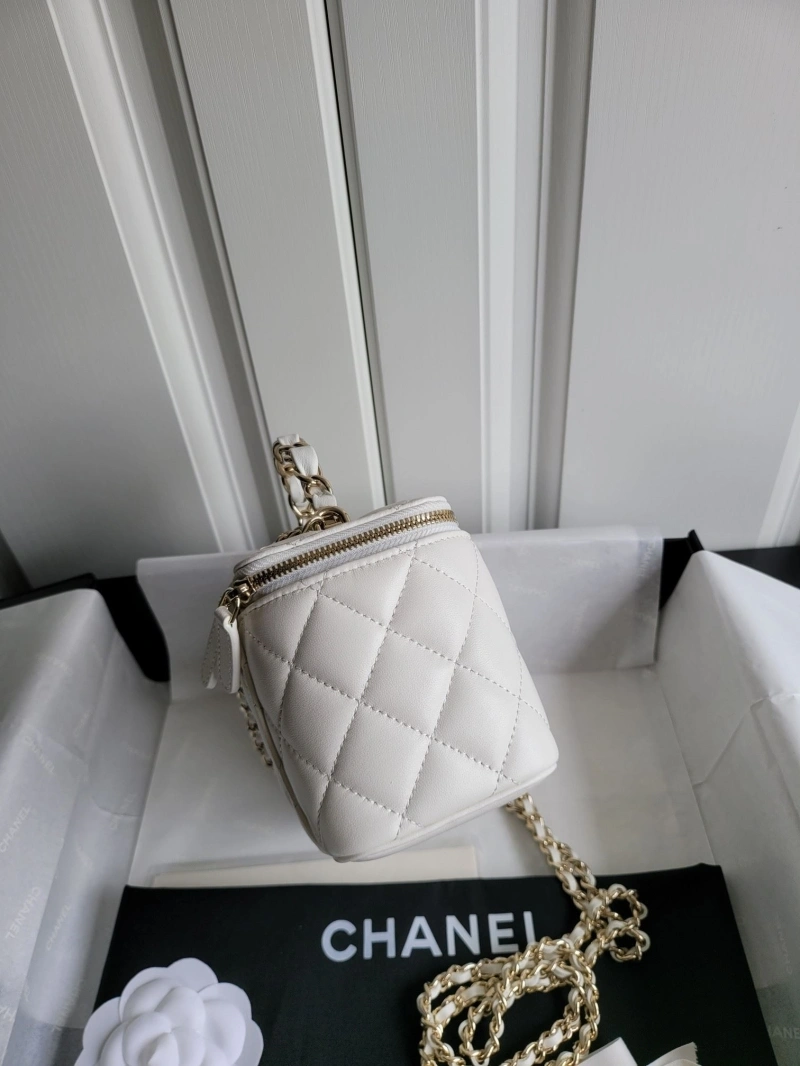 Chanel Cosmetic Bags 4017-0225