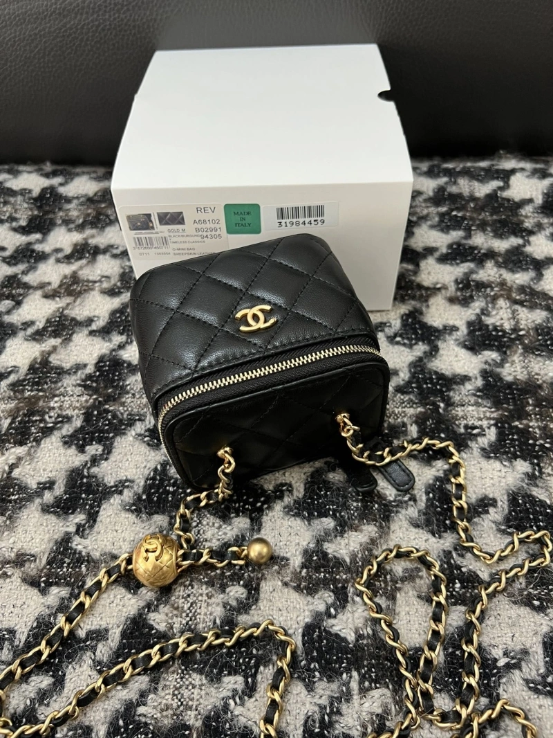 Chanel Cosmetic Bags 4017-0346