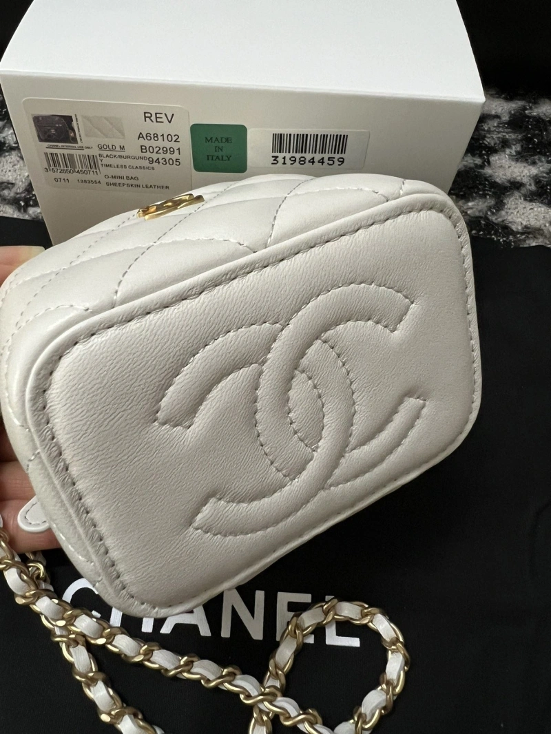 Chanel Cosmetic Bags 4017-0347