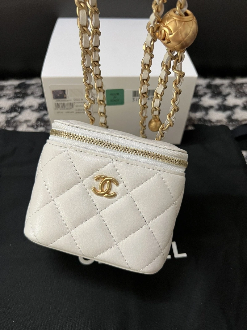 Chanel Cosmetic Bags 4017-0347