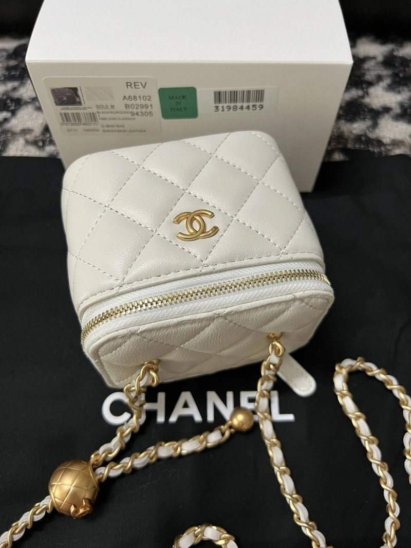 Chanel Cosmetic Bags 4017-0347