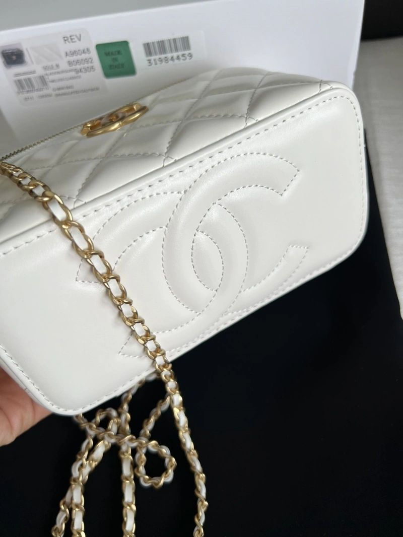 Chanel Cosmetic Bags 4017-0351