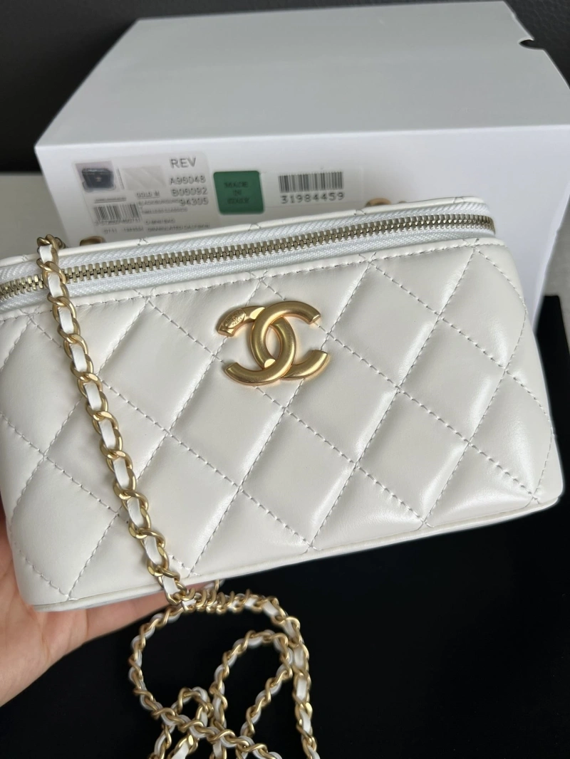 Chanel Cosmetic Bags 4017-0351