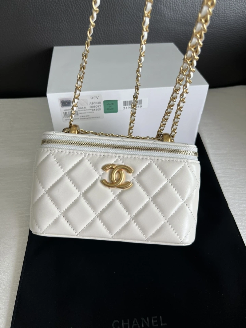 Chanel Cosmetic Bags 4017-0351