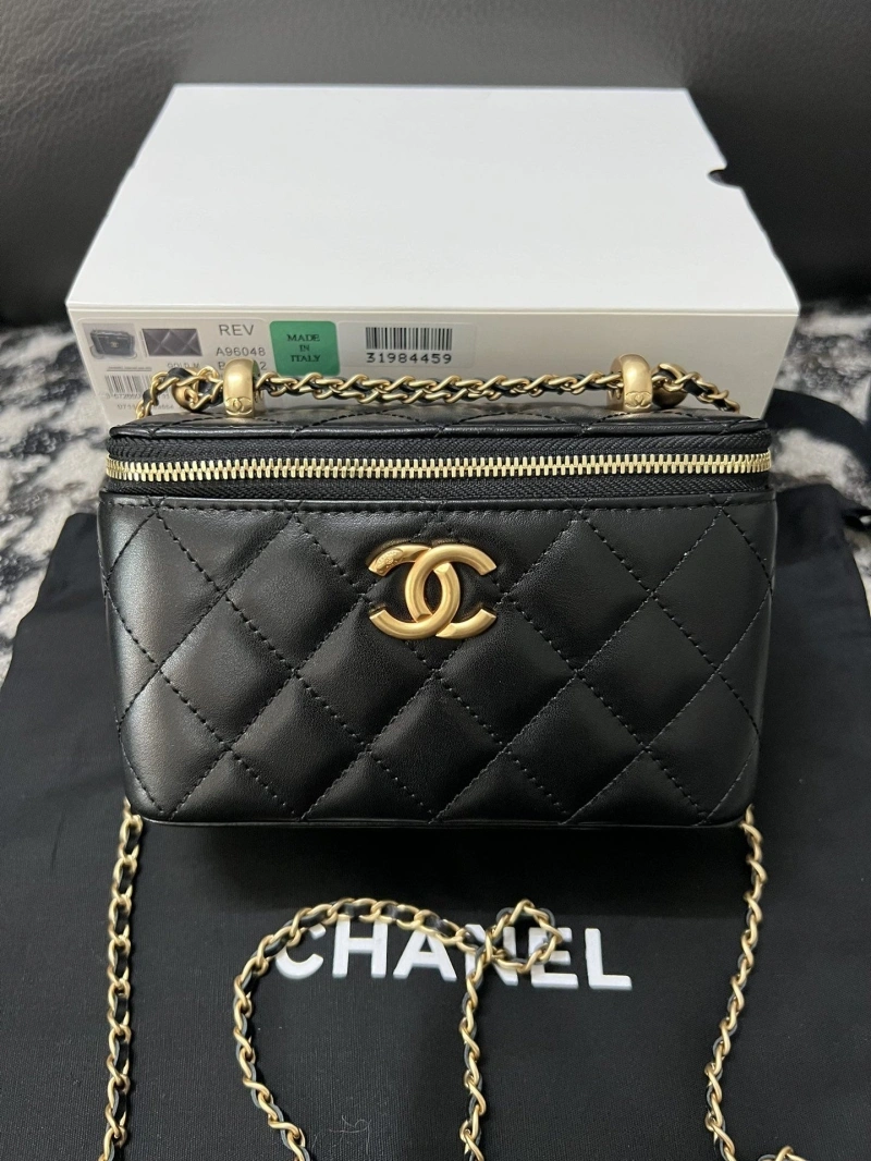 Chanel Cosmetic Bags 4017-0352