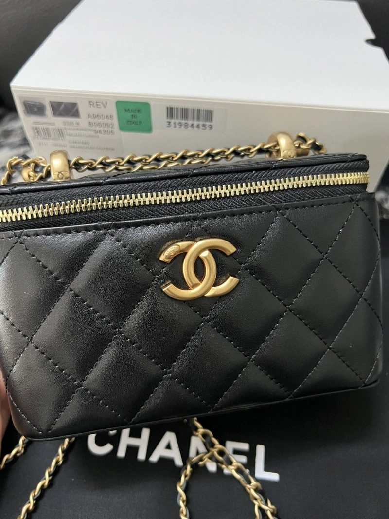Chanel Cosmetic Bags 4017-0352