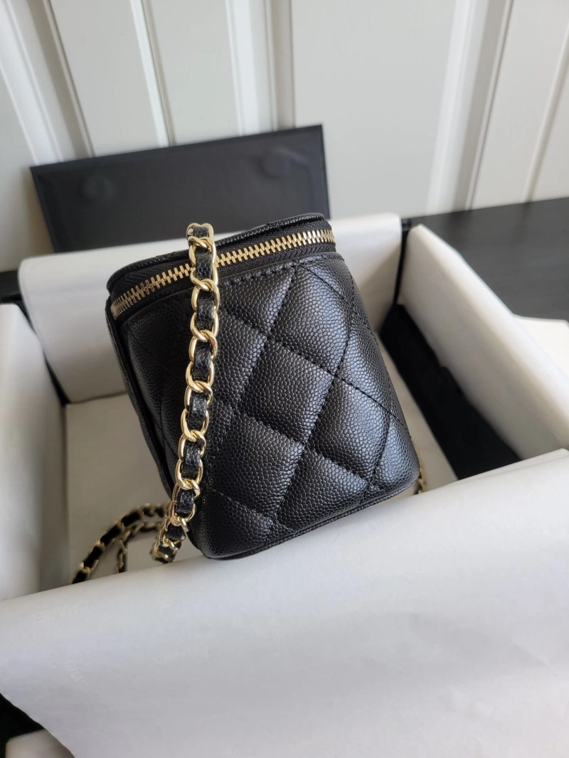 Chanel Cosmetic Bags 4017-0360