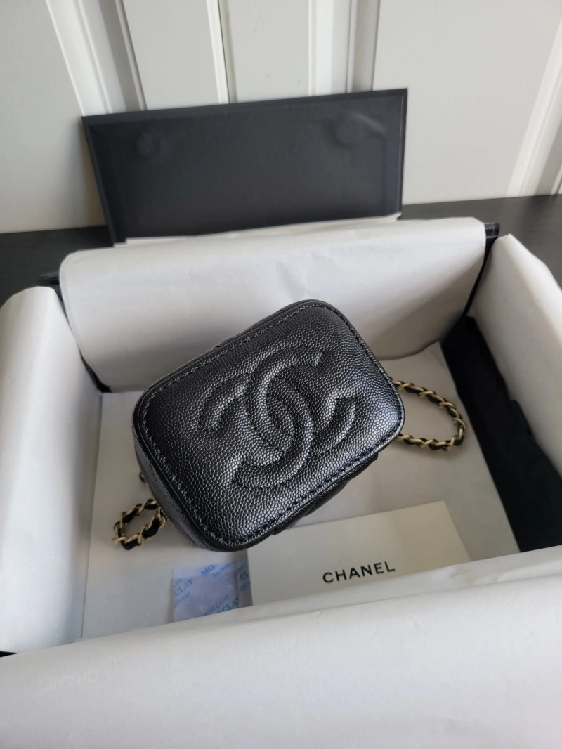 Chanel Cosmetic Bags 4017-0361