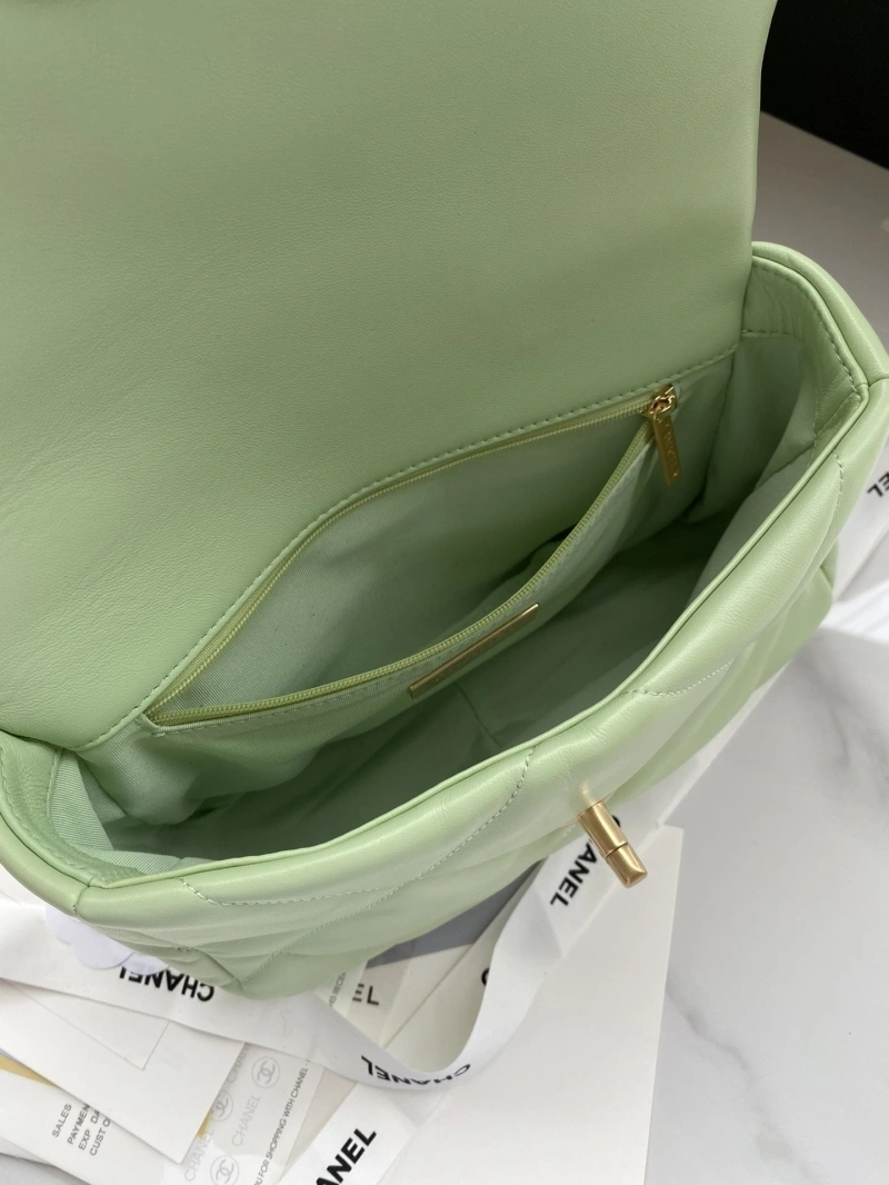 Chanel 19 Bags 4017-0381