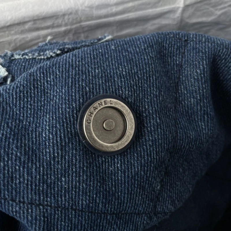 Chanel Shopping Bags 4017-0382