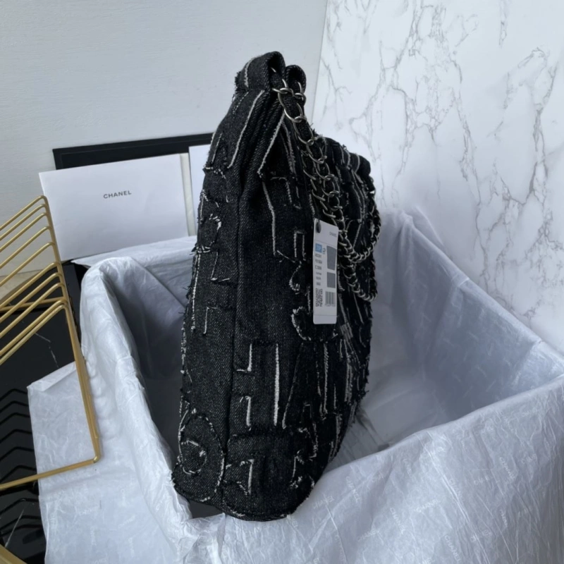 Chanel Shopping Bags 4017-0383