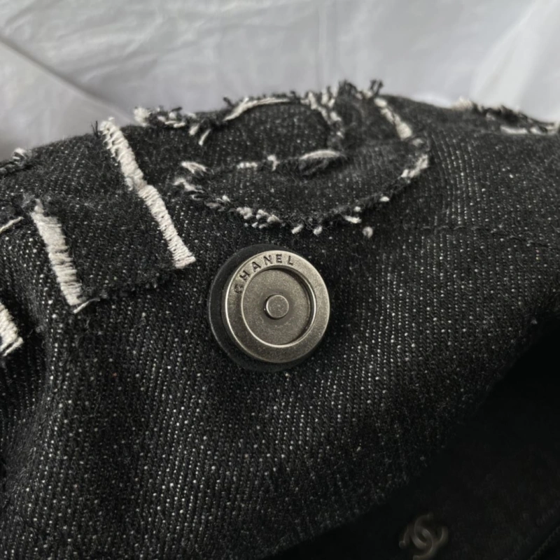 Chanel Shopping Bags 4017-0385