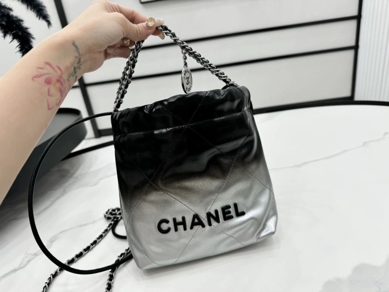 Chanel Shopping Bags 4017-0390