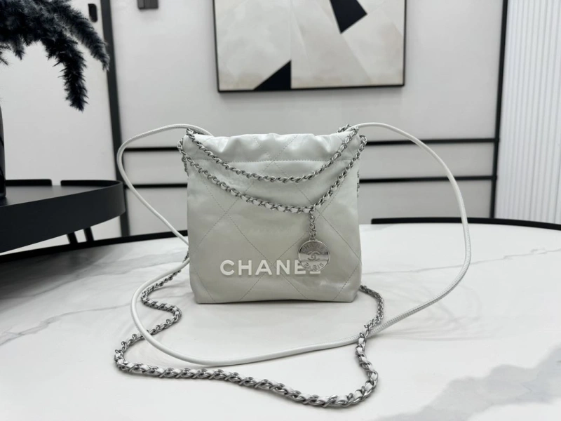 Chanel Shopping Bags 4017-0391
