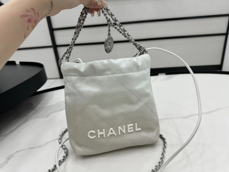 Chanel Shopping Bags 4017-0391