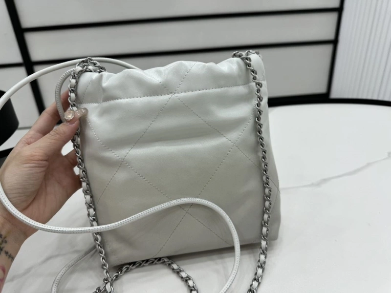 Chanel Shopping Bags 4017-0391