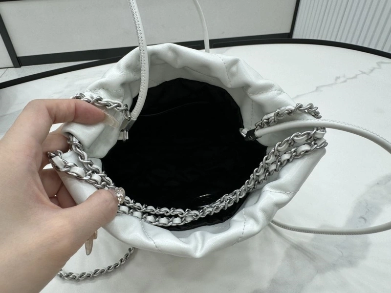 Chanel Shopping Bags 4017-0391