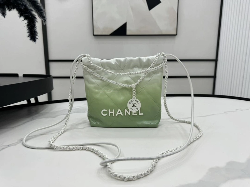 Chanel Shopping Bags 4017-0392