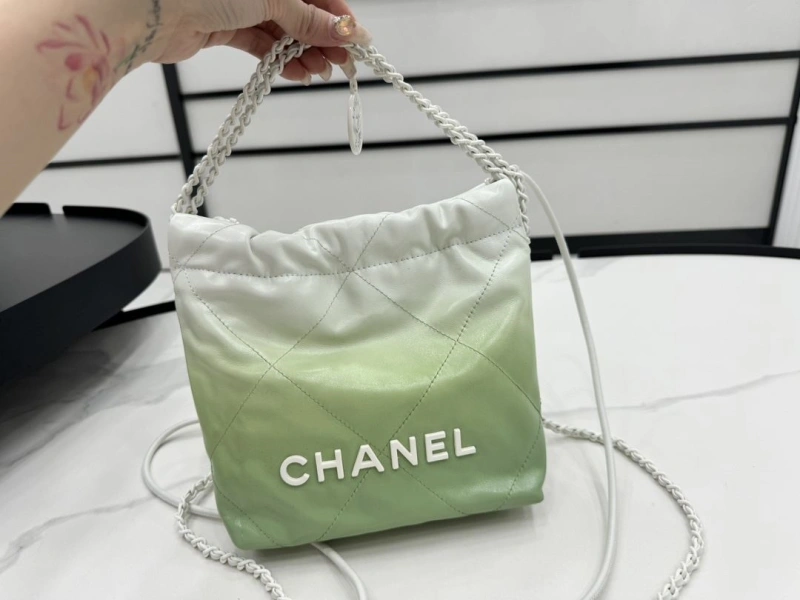 Chanel Shopping Bags 4017-0392