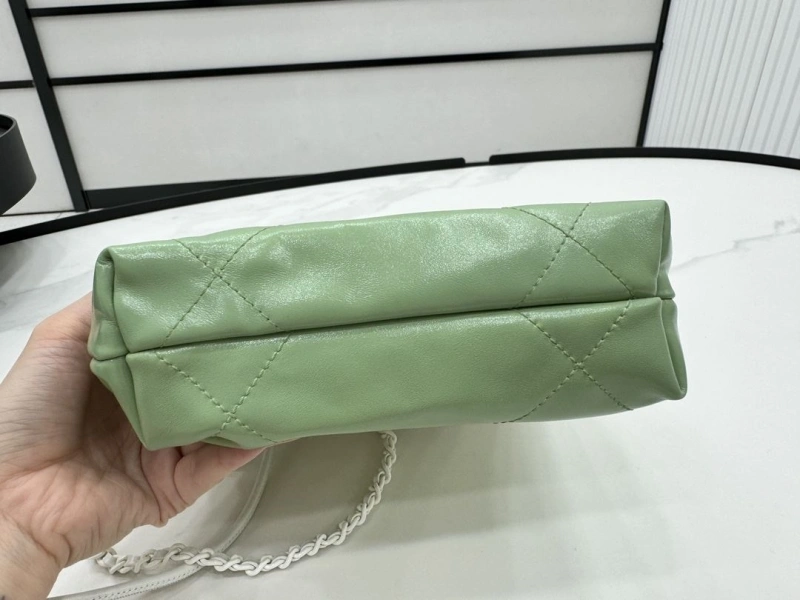 Chanel Shopping Bags 4017-0392