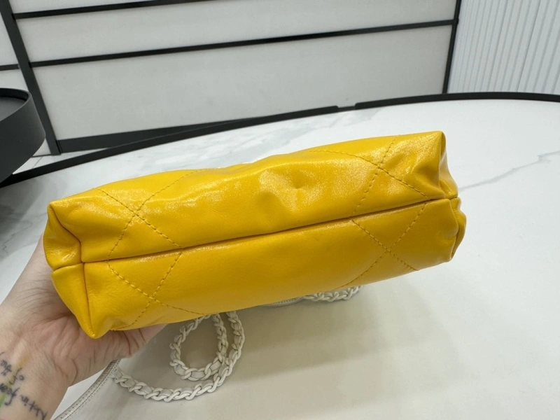 Chanel Shopping Bags 4017-0393