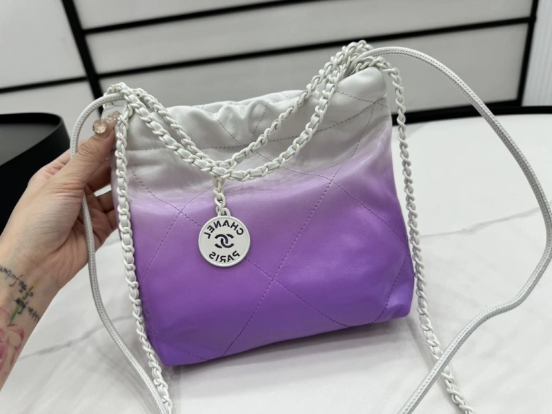 Chanel Shopping Bags 4017-0394