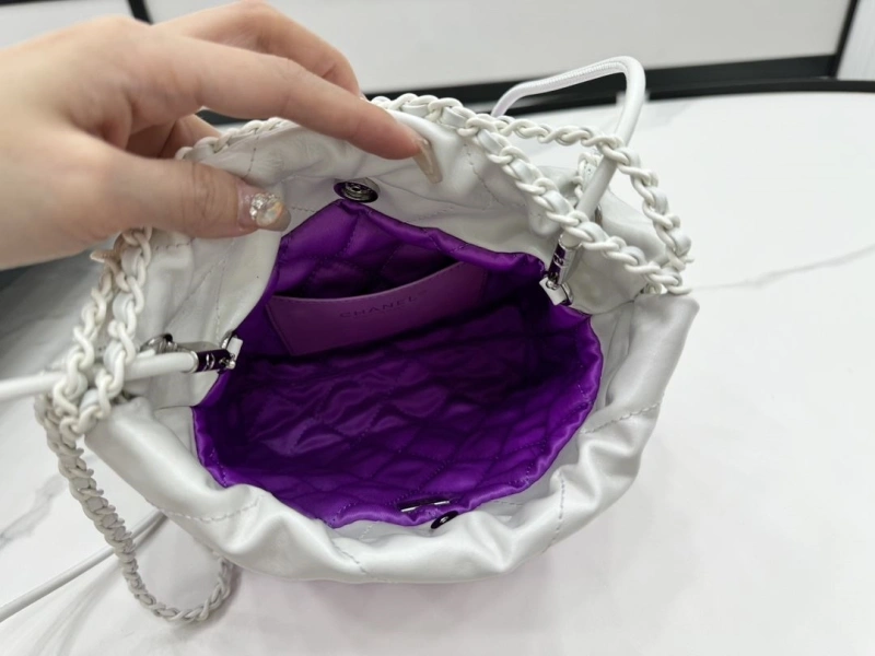 Chanel Shopping Bags 4017-0394