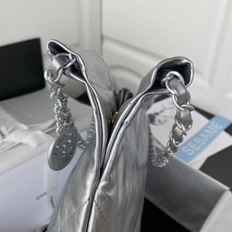 Chanel Shopping Bags 4017-0396