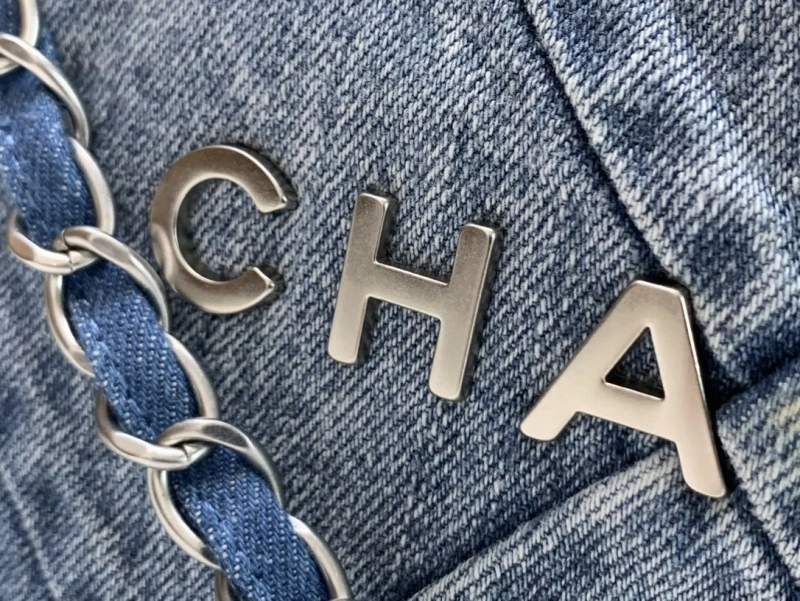 Chanel Shopping Bags 4017-0397