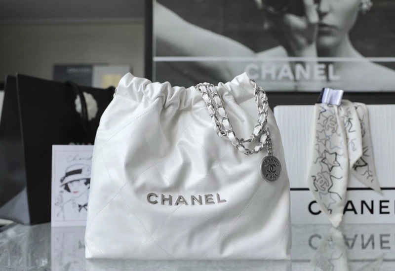 Chanel Shopping Bags 4017-0402
