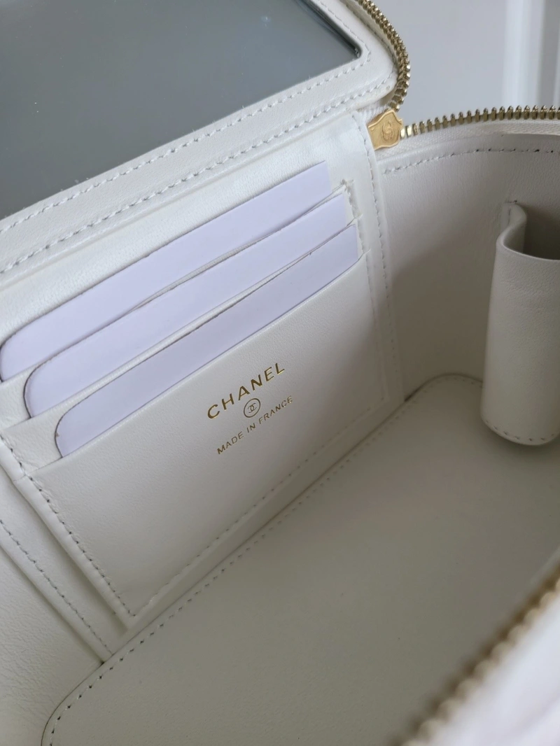 Chanel Cosmetic Bags 4017-0407