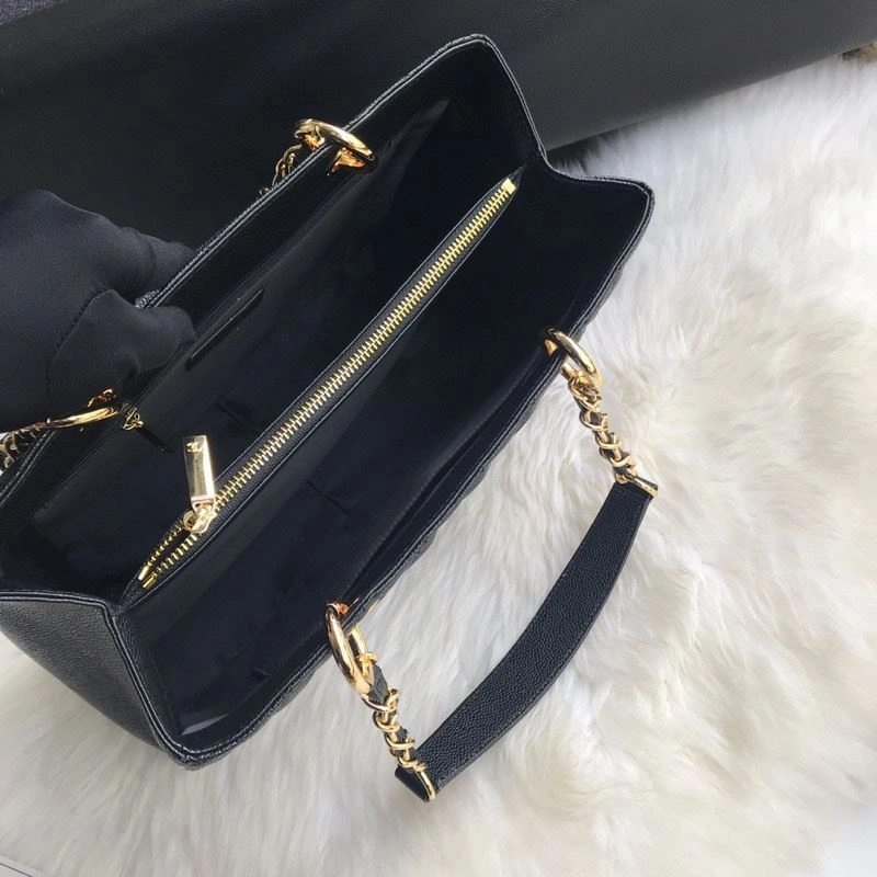 Chanel Shopping Bags 4017-0442