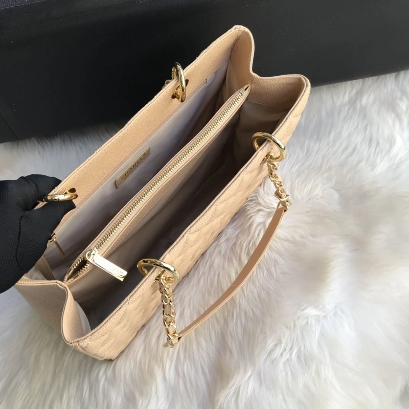 Chanel Shopping Bags 4017-0445