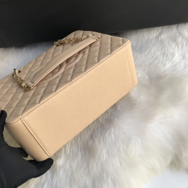 Chanel Shopping Bags 4017-0445