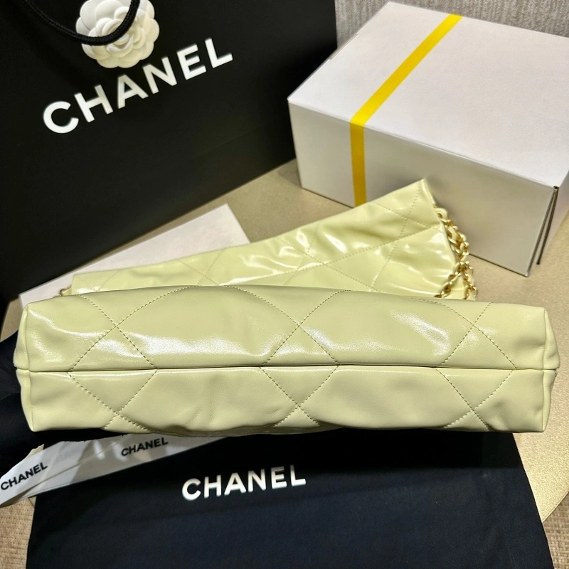 Chanel Shopping Bags 4017-0451