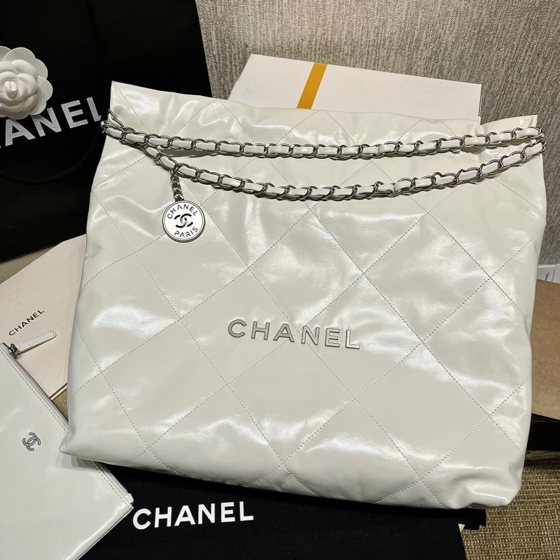 Chanel Shopping Bags 4017-0455