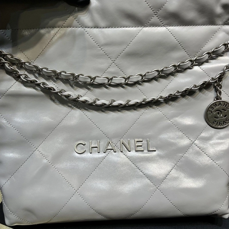 Chanel Shopping Bags 4017-0456