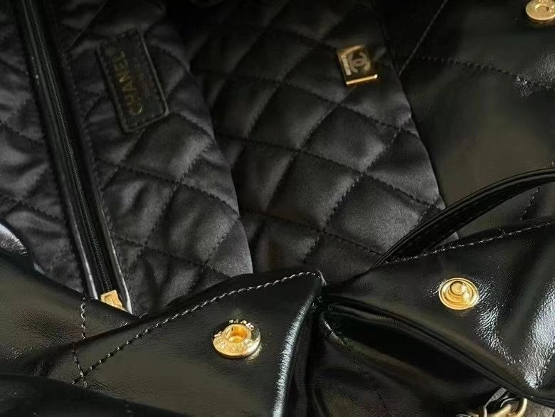 Chanel Shopping Bags 4017-0459