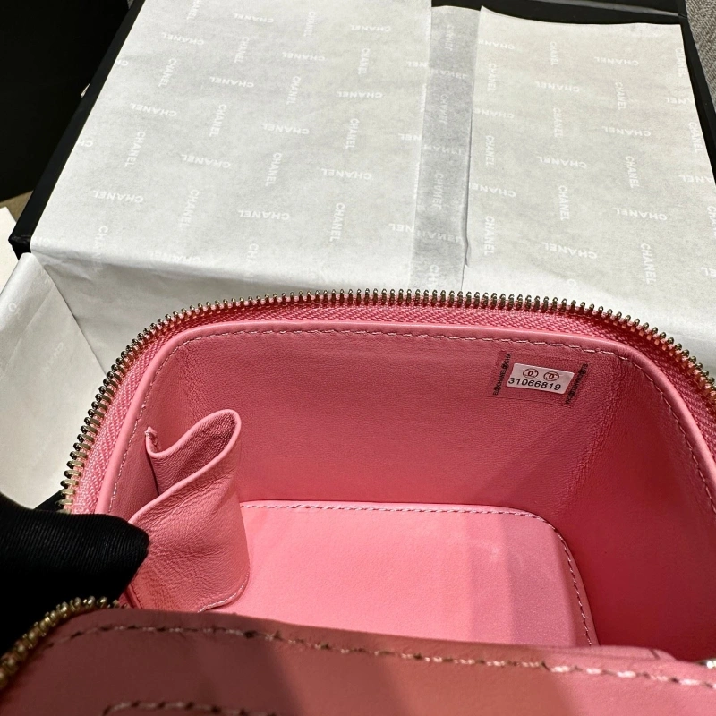 Chanel Cosmetic Bags 4017-0465