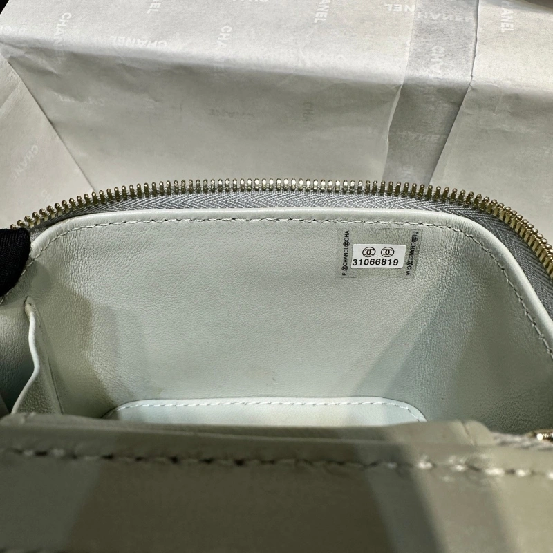 Chanel Cosmetic Bags 4017-0466