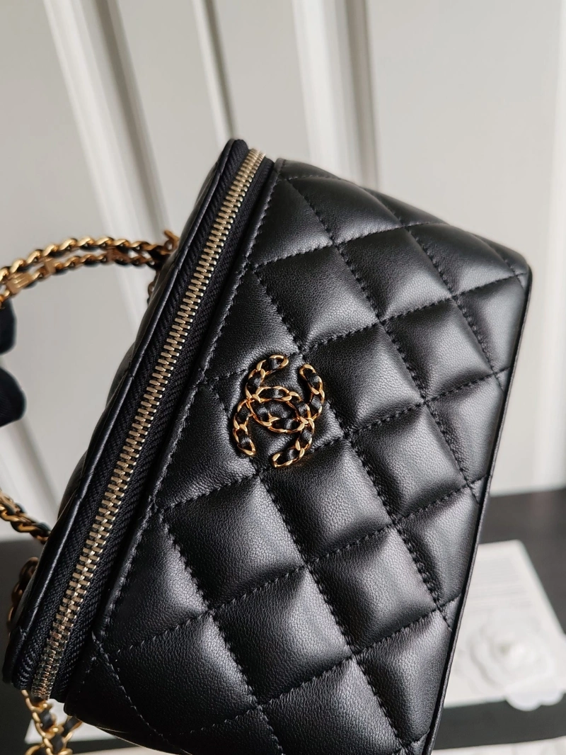 Chanel Cosmetic Bags 4017-0499