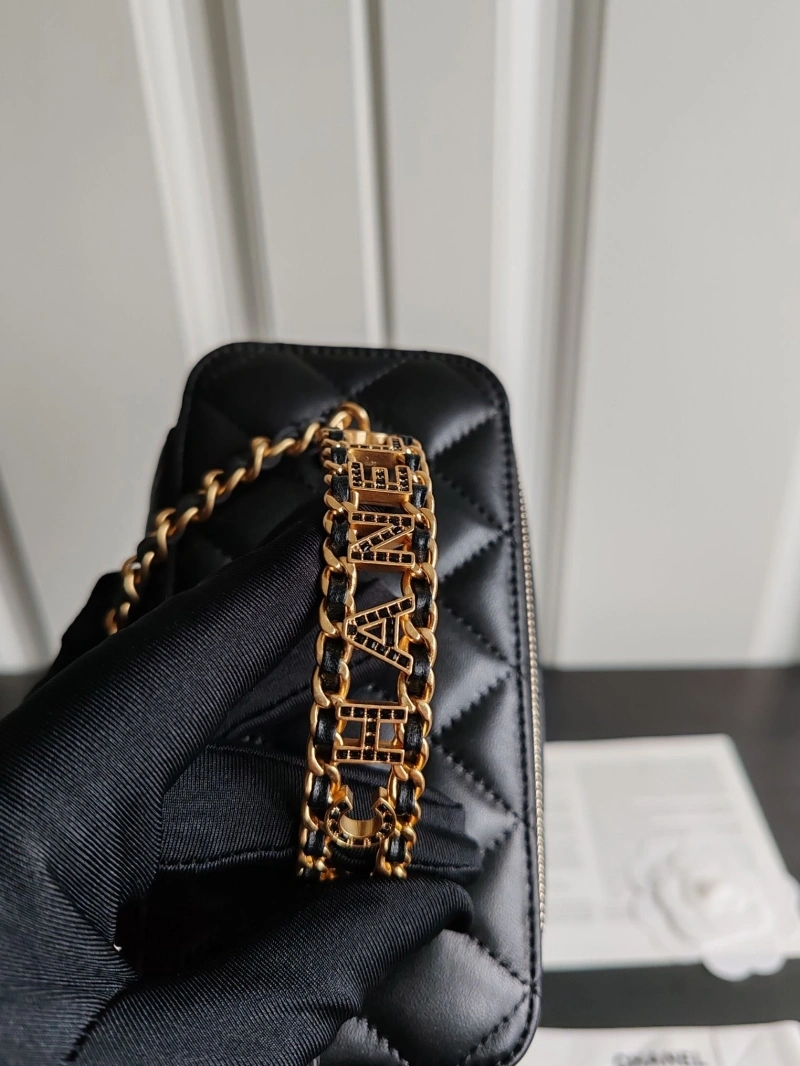 Chanel Cosmetic Bags 4017-0499