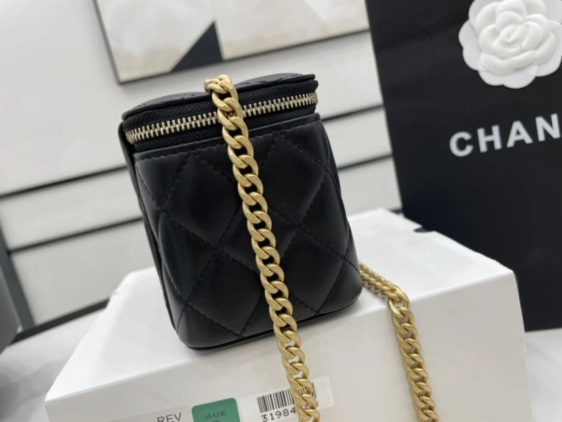 Chanel Cosmetic Bags 4017-0510
