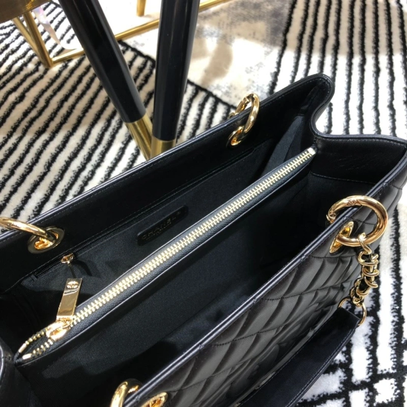 Chanel Shopping Bags 4017-0608