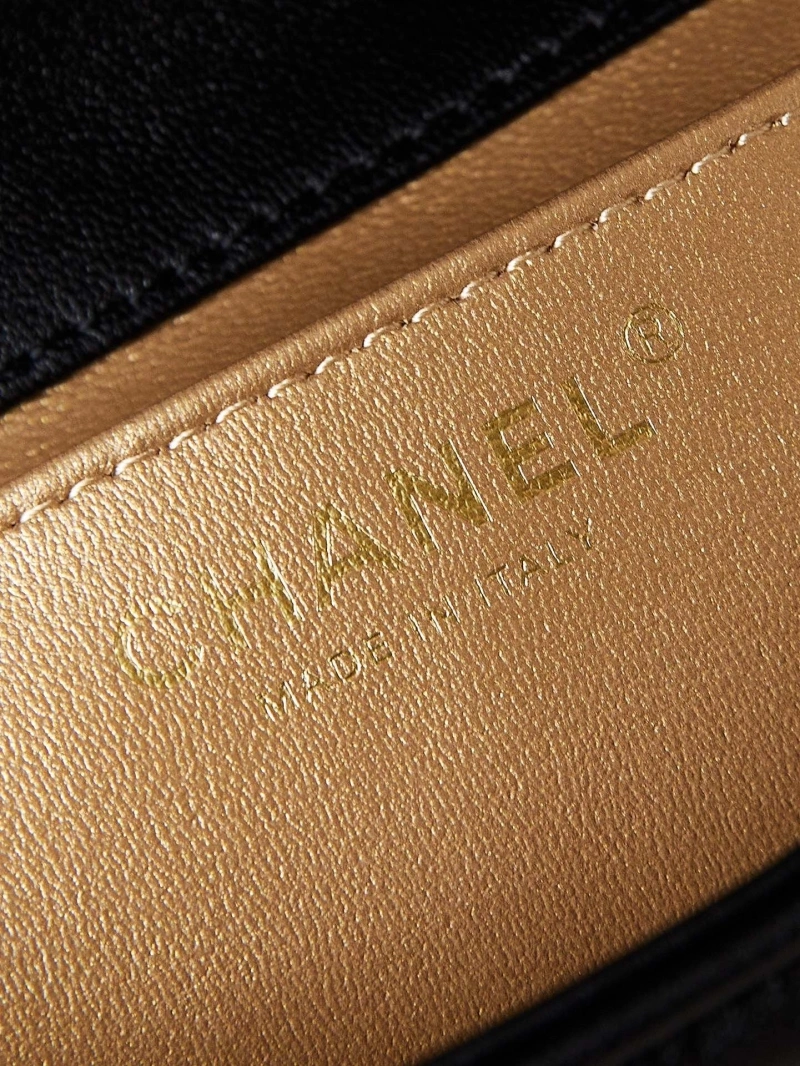 Chanel 19 Bags 4017-0632