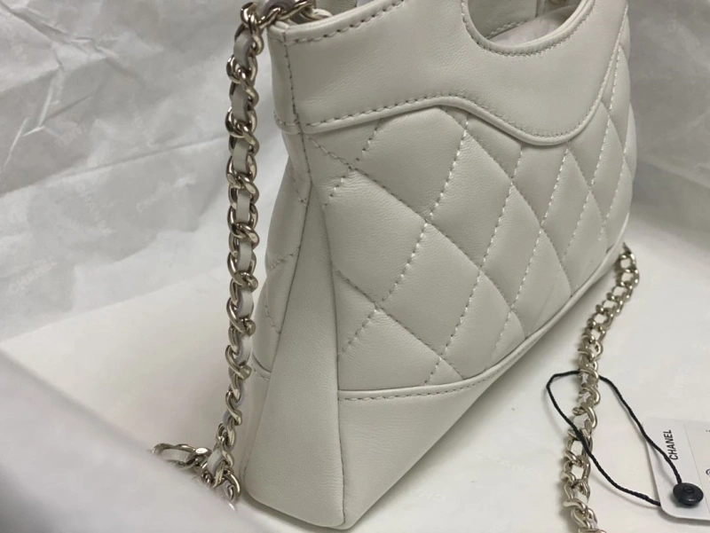 Chanel Shopping Bags 4017-0648